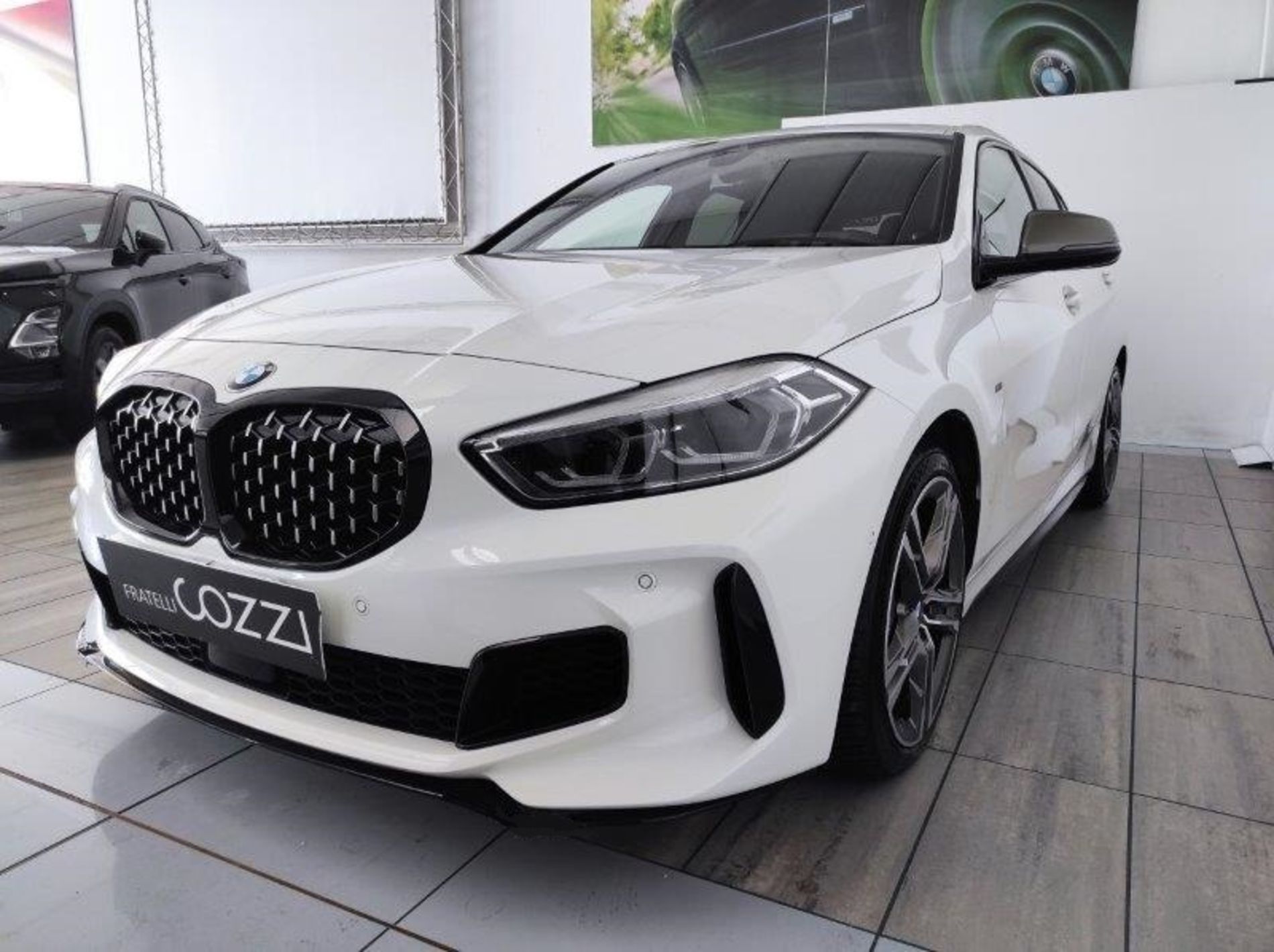 Serie 1       (F40) - M 135i xDrive - Cozzi