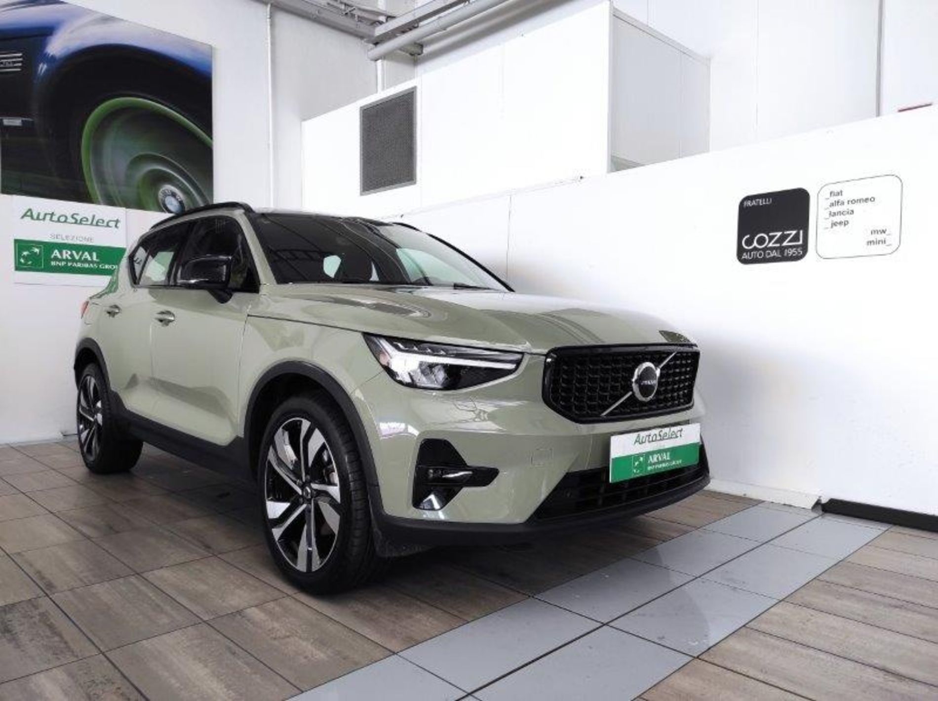 XC40 (2017-->) - XC40 B4 AWD automatico Ultimate Dark - Cozzi