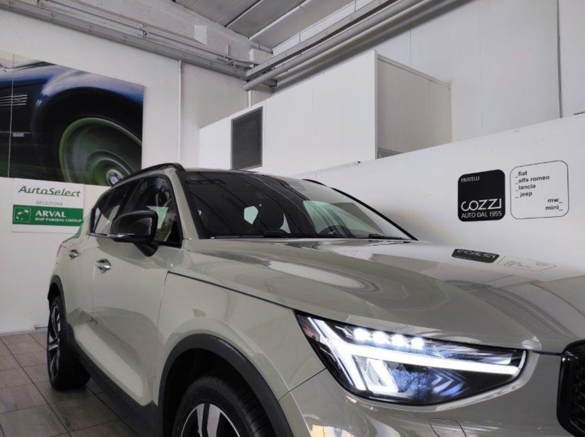 XC40 (2017-->) - XC40 B4 AWD automatico Ultimate Dark - Cozzi