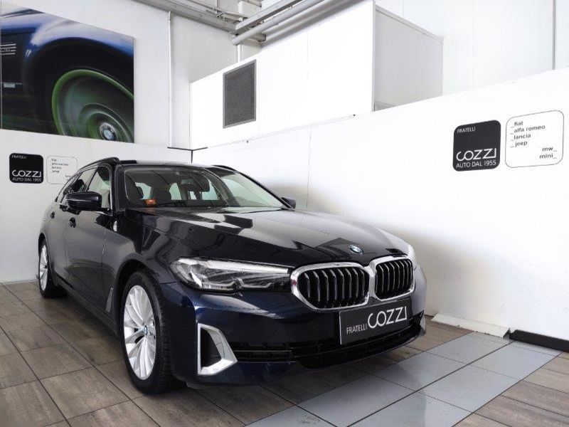 BMW Serie 5(G30/31/F90) 520d 48V xDrive Touring Luxury - Cozzi