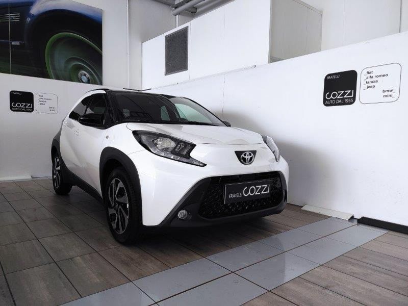 TOYOTA Aygo X Aygo X 1.0 VVT-i 72 CV 5 porte Active S-CVT - Cozzi